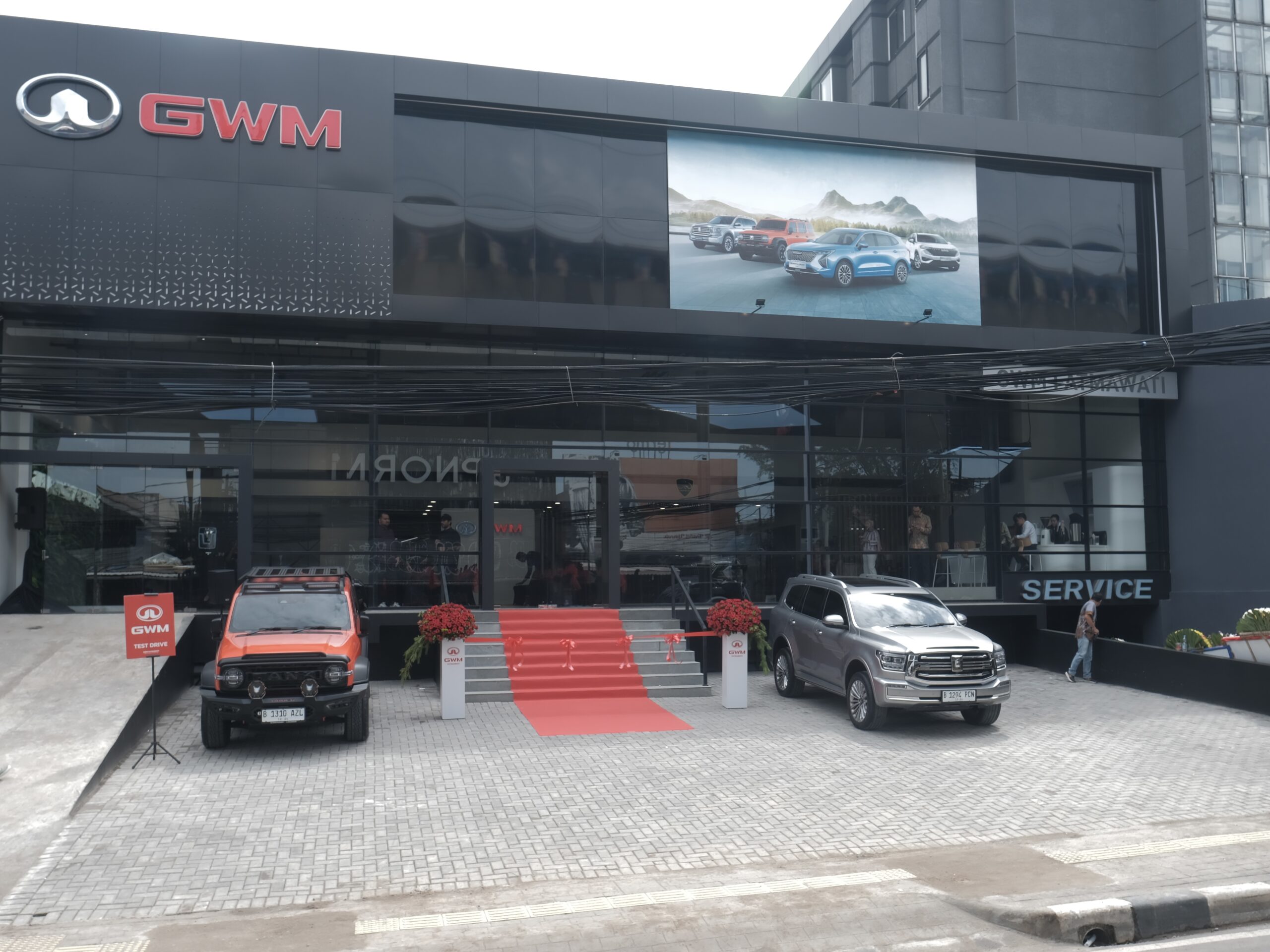 Keunggulan GWM Tank 500 dan Tank 300: SUV Hybrid Andal untuk Berbagai Medan